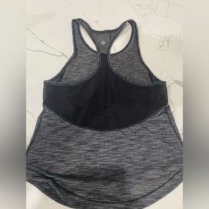 Lululemon women’s long distance Tank top vent gray black running xs